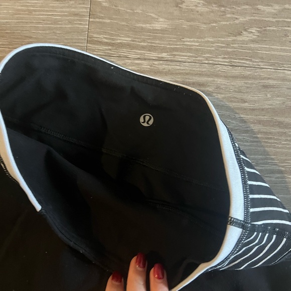 Lululemon black leggings. Reversible! Cute! - Picture 2 of 3